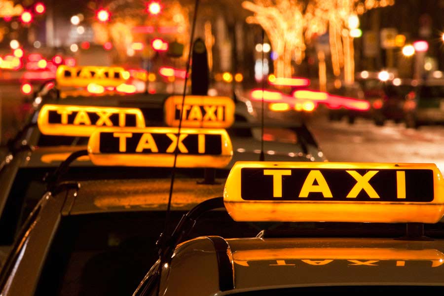 Taxi ili rent a car - za šta se odlučiti?